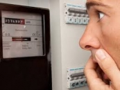 Өйдө-ылдый болгон энерготарифтер кыргызстандыктардын кыжырына тийип, митинг уюштурууга түрткү болууда