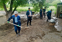 Сошедшие сели затопили дома в Сузакском районе 