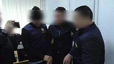 Водитель с подложными номерами пытался дать взятку милиционерам