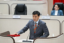 Пост первого заместителя спикера Жогорку Кенеша занял Медер Алиев